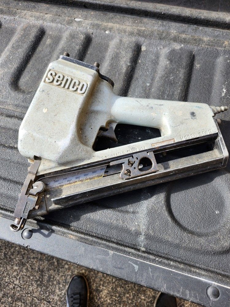 Senco Finish Air Nailer
