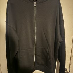 NO BOUNDARIES SWEATER