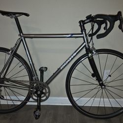 Moots Vamoots Titanium Road Bike (Tuned up)