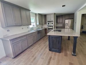 New And Used Kitchen Cabinets For Sale In Houston Tx Offerup
