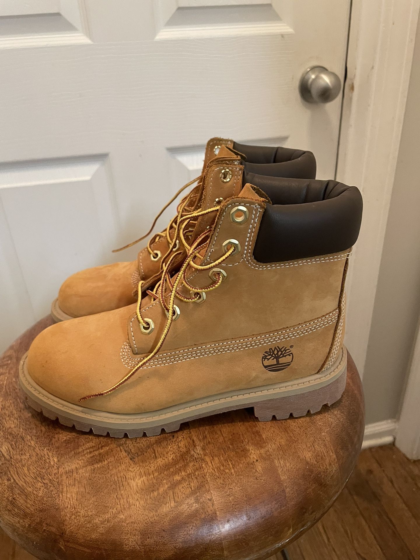Timberland Boots(NEW)