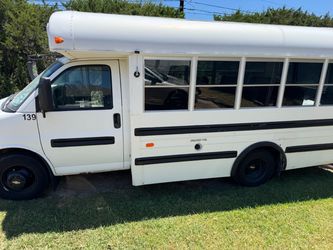 2001 Chevy Bus