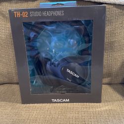 Tascam  TH-02 Studio headphones 