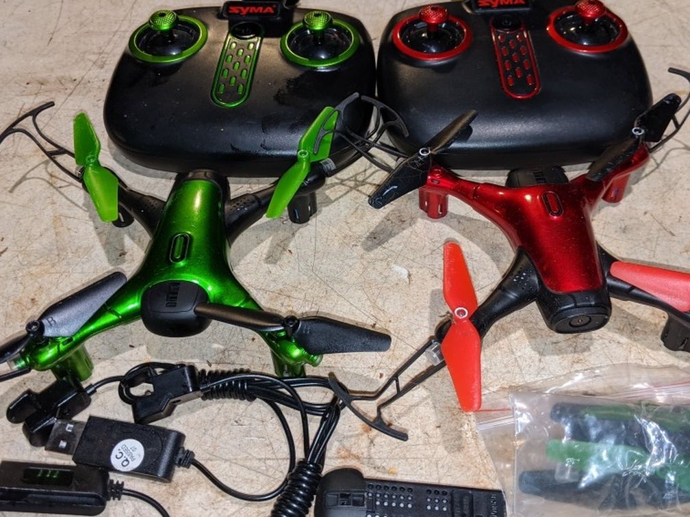 Syma Sky Phantom FPV Drone D1650WH 2 Speeds, App, 4 CH Remote Control