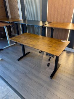 55 Inch Large Electric Standing Desk, Gaming Table, Brown Height Adjustable Sit Stand Up Computer Tables for Home Office, Study , Writing, Suit studen
