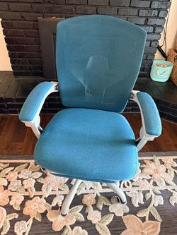 Reclining Office Chair with Footrest