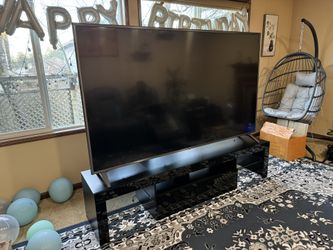 LG UHD 90 Series 86 inch Class 4K Smart UHD TV With TV Cabinet