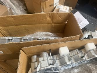 Ford 4.6L 5.4L V8 Engine Valve Cover Pair F(contact info removed)D F(contact info removed)C