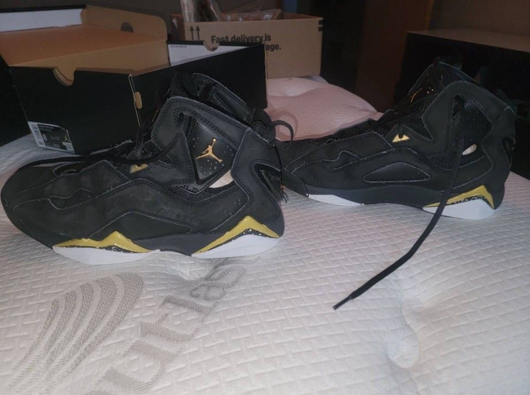 Jordan True Flight - Black/Gold/White (Size 8)