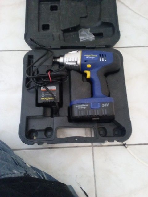 Good Year Racing 24 V Impact Drill