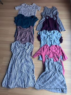 Giant Lot of Maternity Clothes Sm/Med - 40 pieces