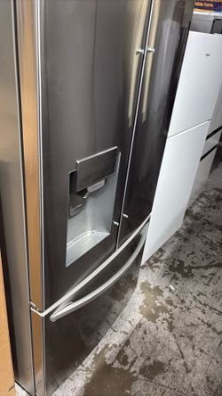 LG French Door refrigerator with water and ice