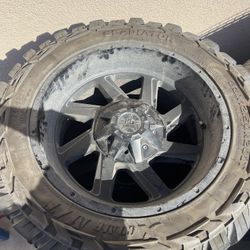 4 20inch luxx hd rims and tires