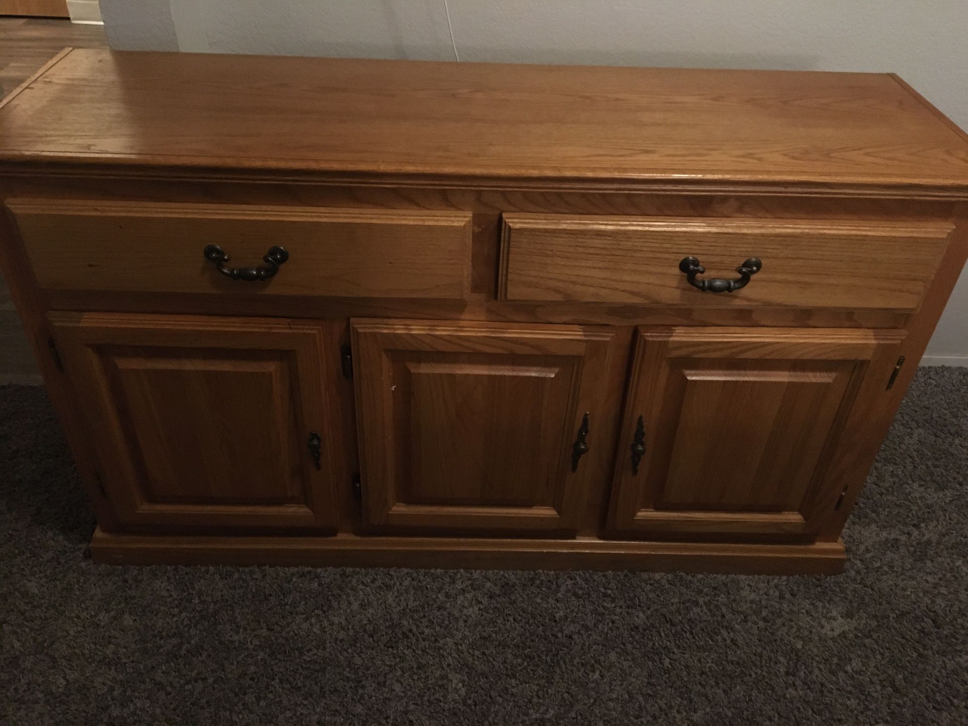 Dresser/ tv stand