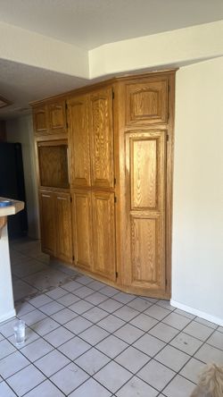 Kitchen cabinet