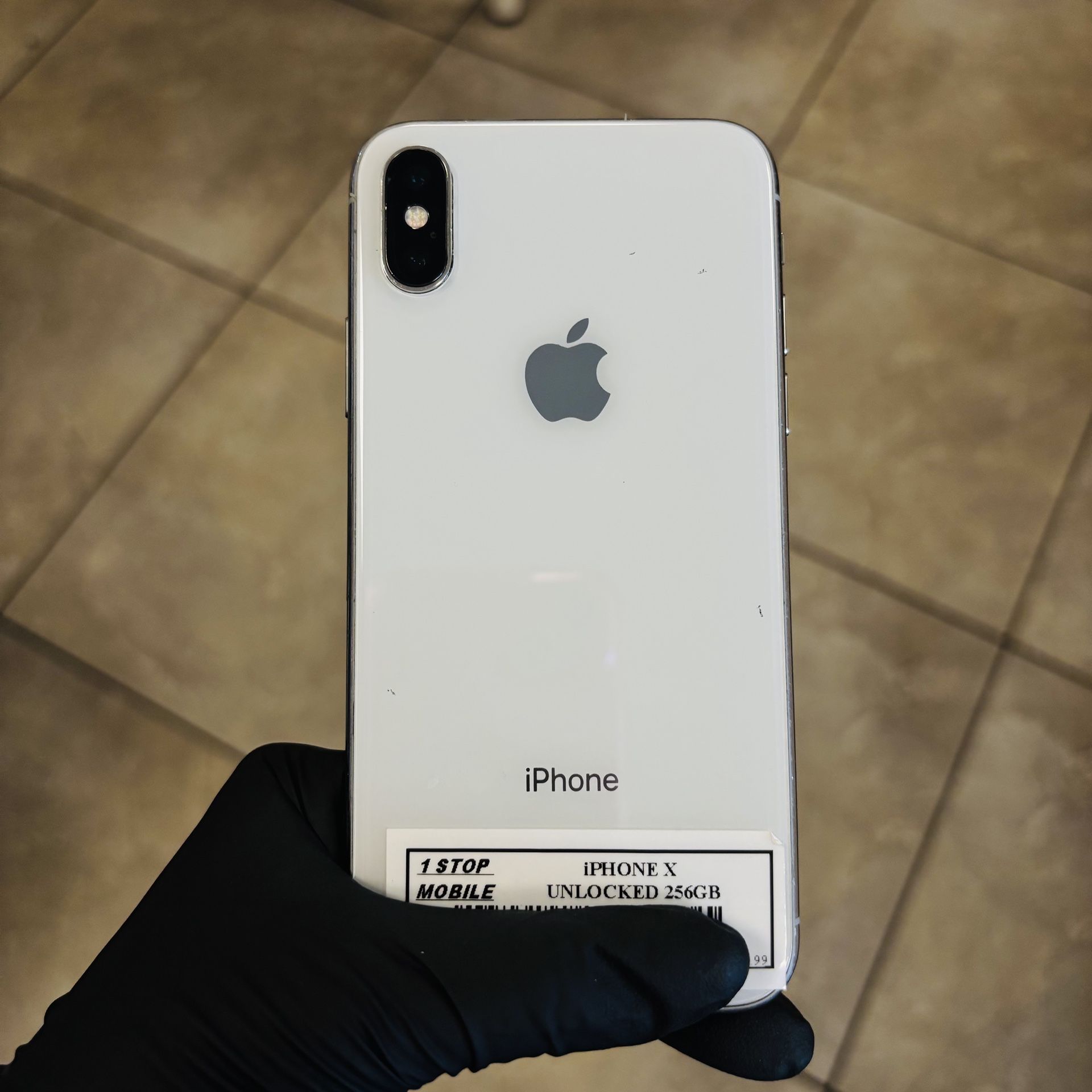 IPHONE X