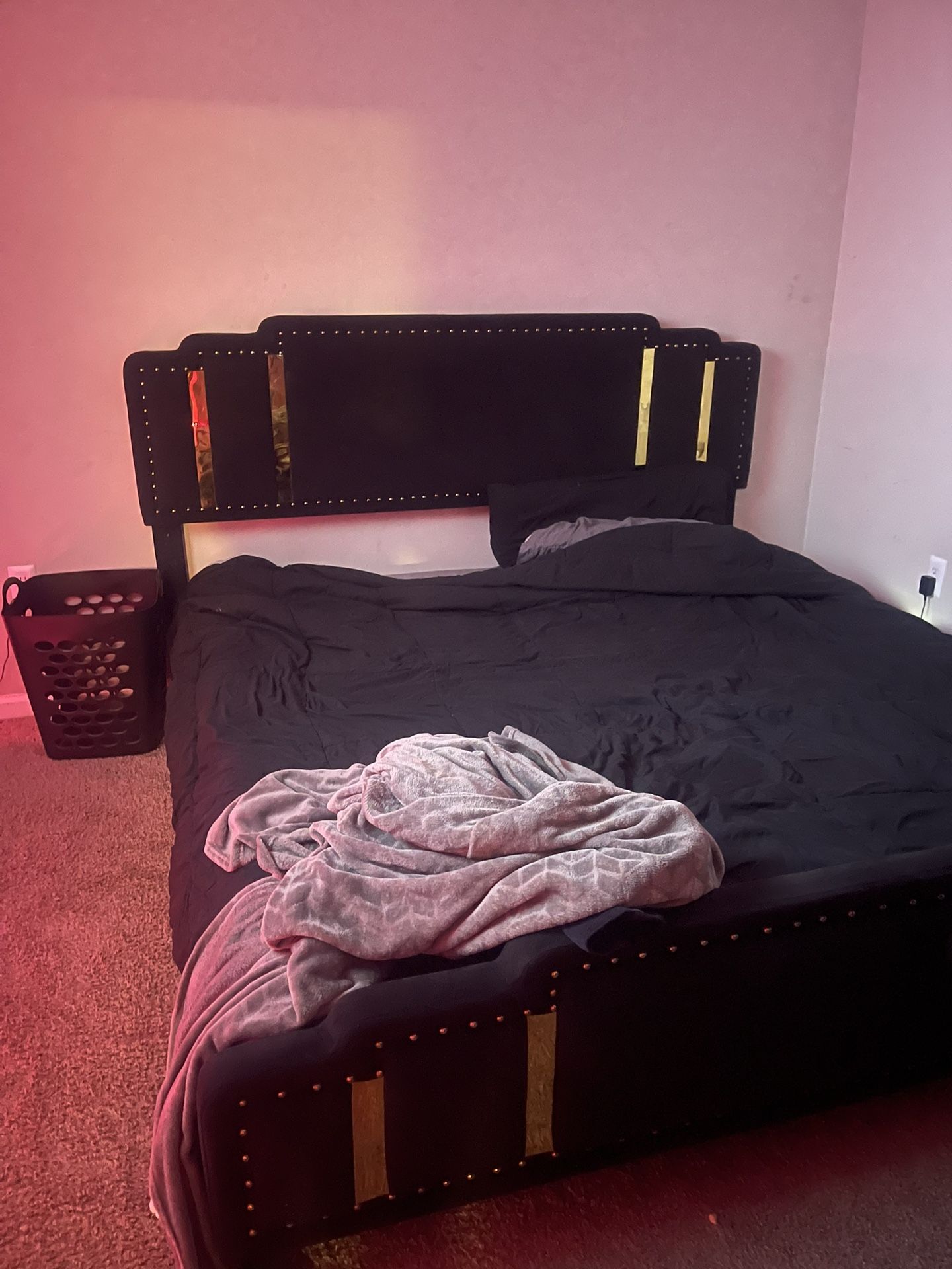 King Full Bed And Mattress