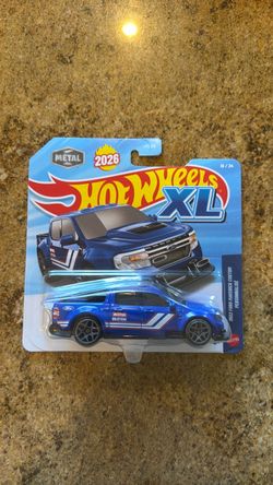 Hot Wheels XL 2022 Ford Maverick Custom