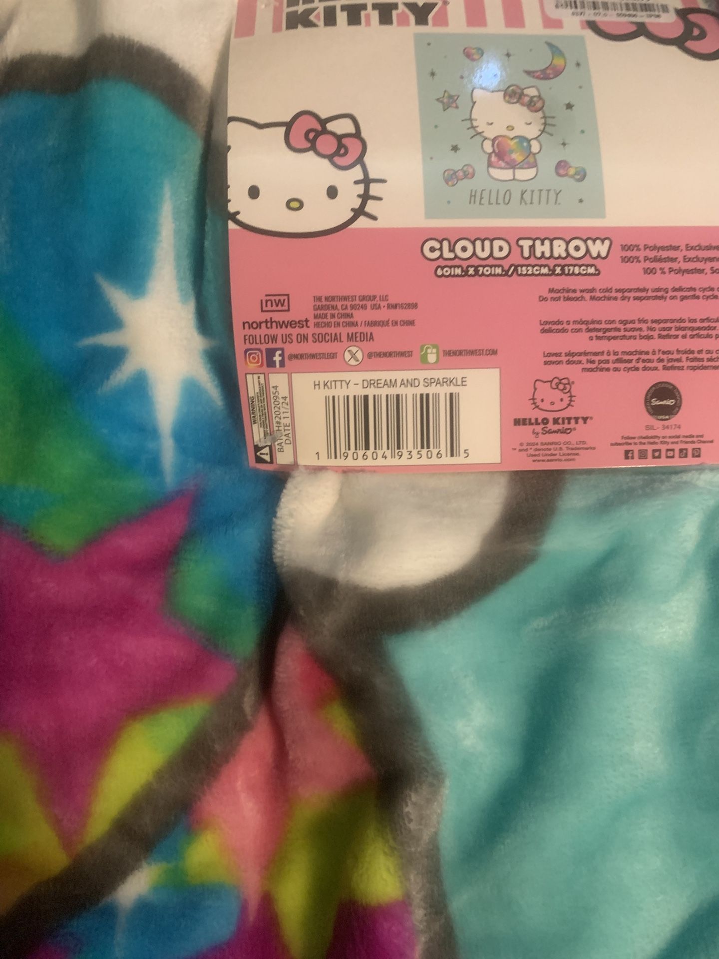 Hello Kitty blanket