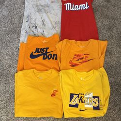 Nike Men Shirts Size Large