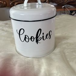 COOKIE TIN 