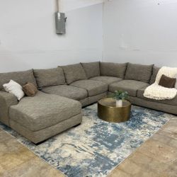 Raymour Flanigan Leighton 5-Piece Gray Sectional Couch
