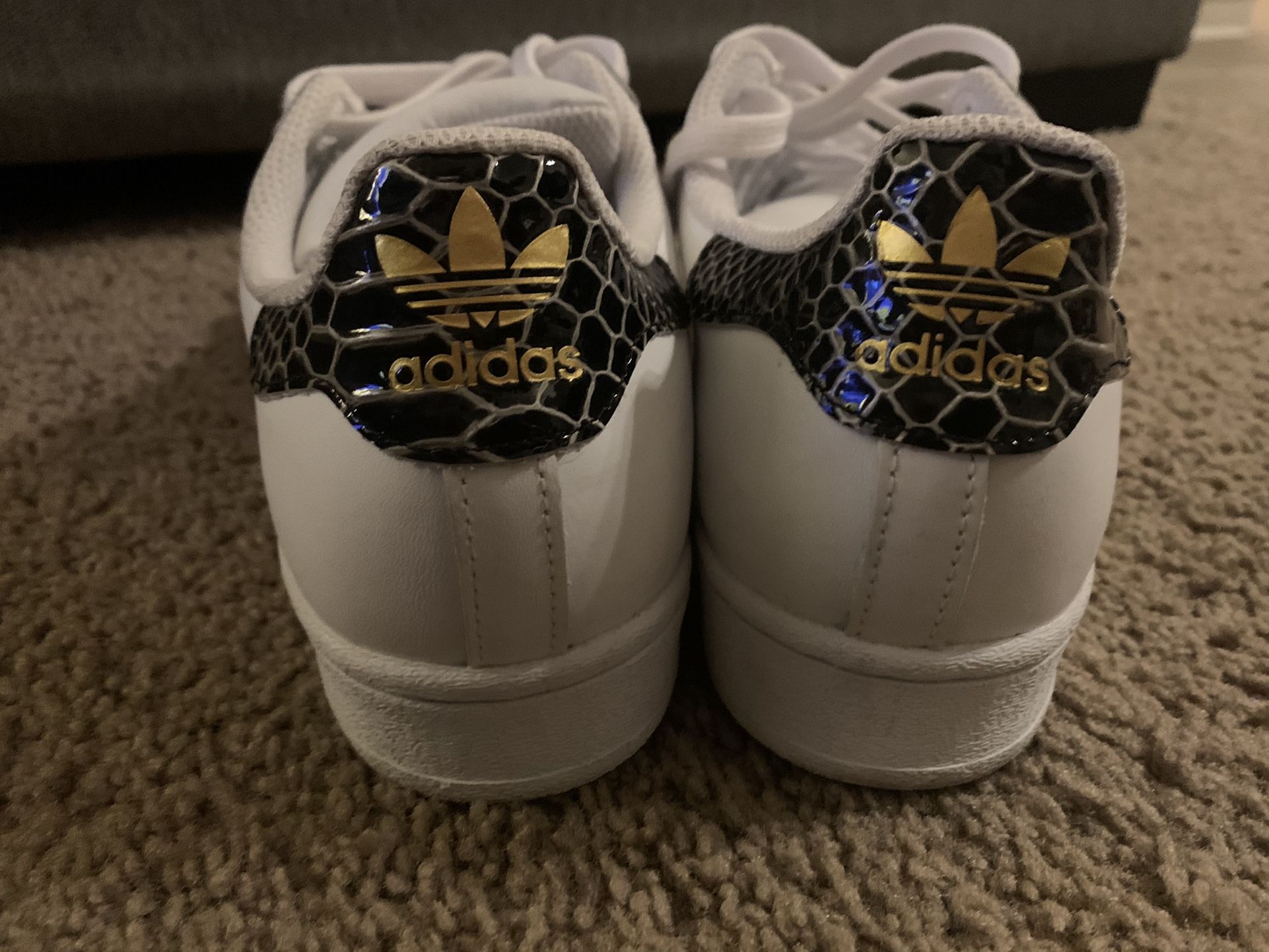 ADIDAS SHELL TOES for Sale in Sacramento, CA - OfferUp