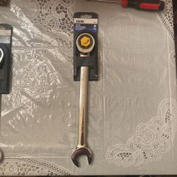 TEQ PRO 15/16 Ratcheting Wrench