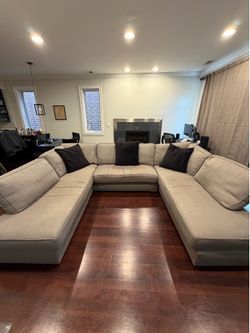 Pearson U-Shape Sectional Sofa – Custom Herringbone Fabric, Nailhead Trim | Great Condition