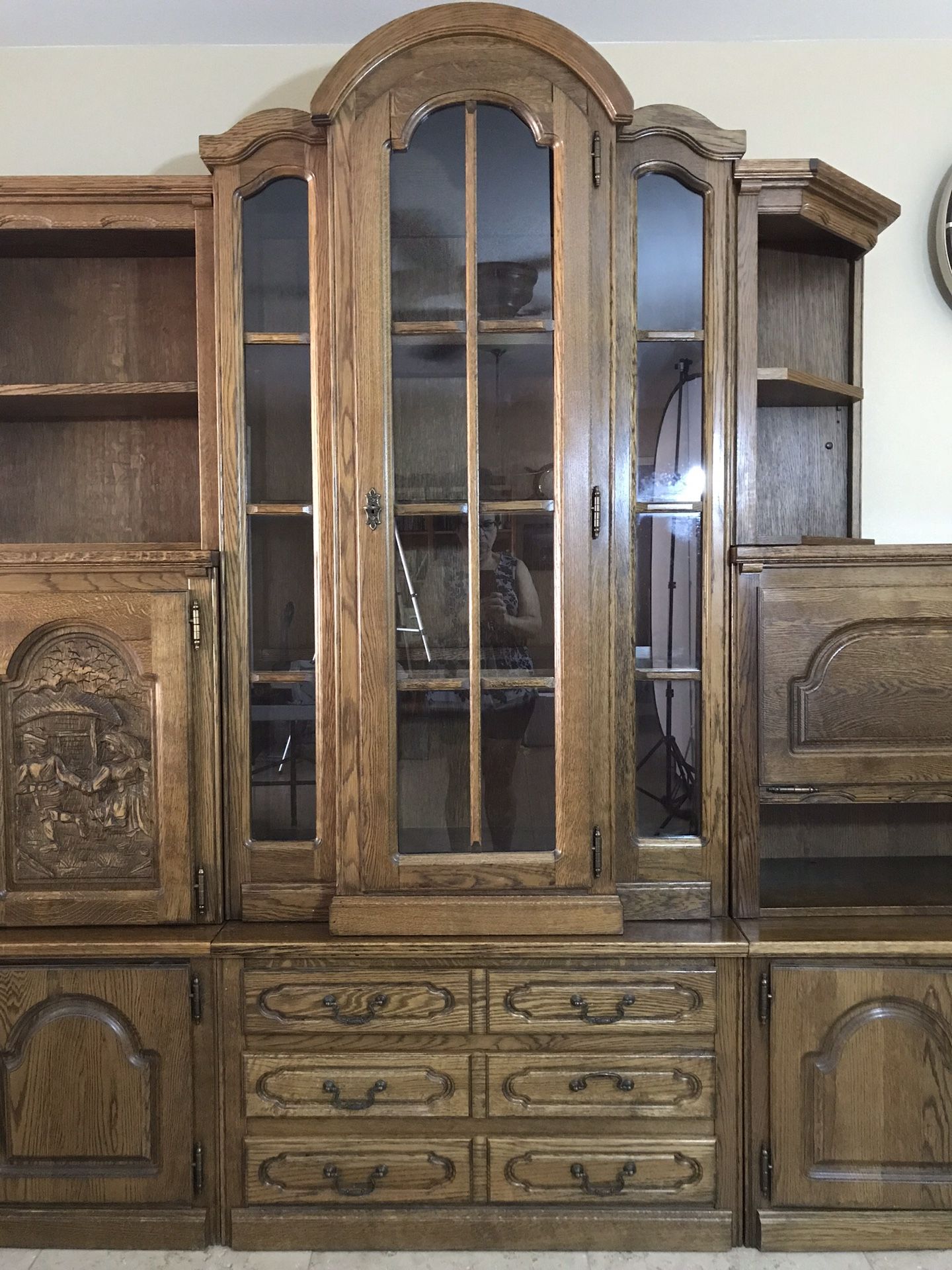 German Shrunk Curio Wall Unit for Sale in Sun City, AZ OfferUp