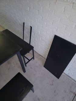 Dinning room table