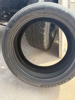 245/46R 19 Used Michelin Tire.