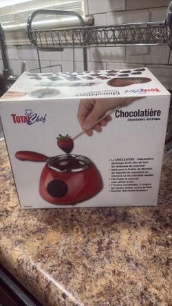 Fondue pot