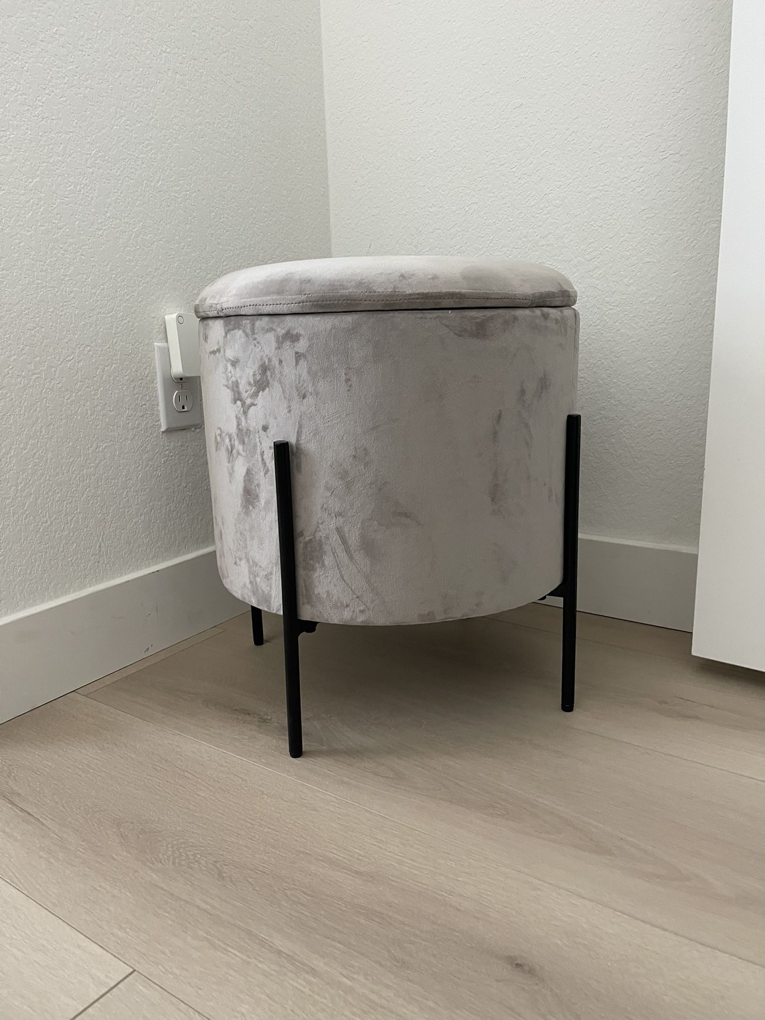 Storage Ottoman