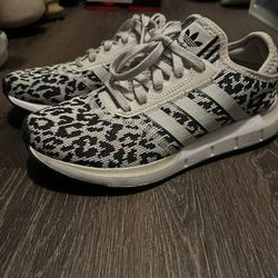 Adidas Swift Run leopard