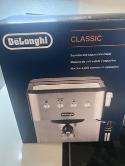 DeLonghi EM400M Classic Espresso Machine Open Box Like New