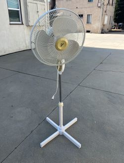 Standing Oscillating Fan Rotating Air Circulation Cooling