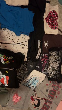 Y2K CLOTHESSS 💜🫣