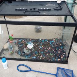 Aquarium 2.5 Gallons 27 Lb