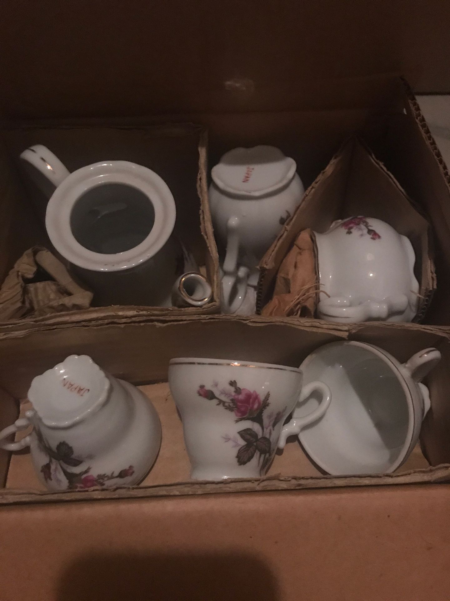 Still in original box never used 6 cup Miniature tea set