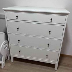 IKEA MALM  chest 4 Drawers( 2 Available), Used, White
