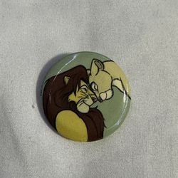 BRAND NEW small Lion King pin
