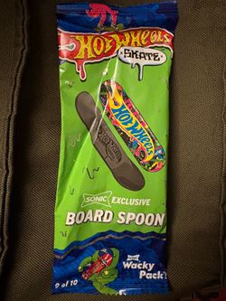 NEW Hot Wheels Skate board spoon