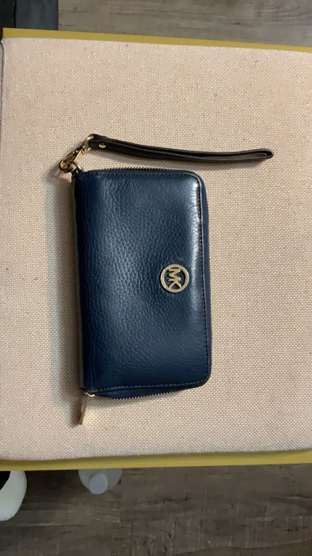 Wristlet