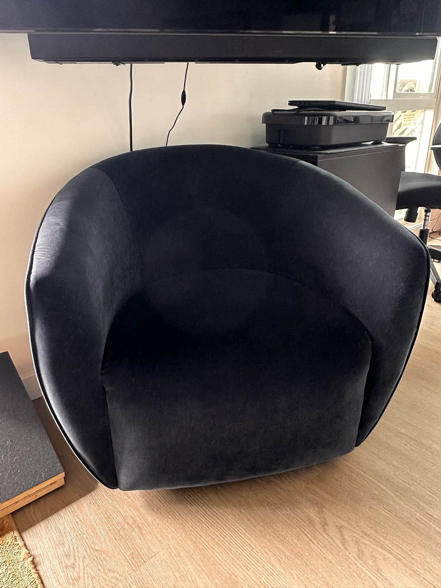 Beautiful Blue Velvet Chair!