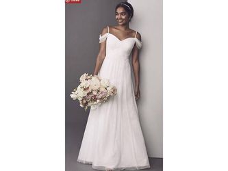 REDUCED! Size 4 Tulle Wedding Gown Brand New