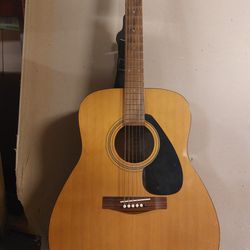 Yamaha F 310 Acoustic