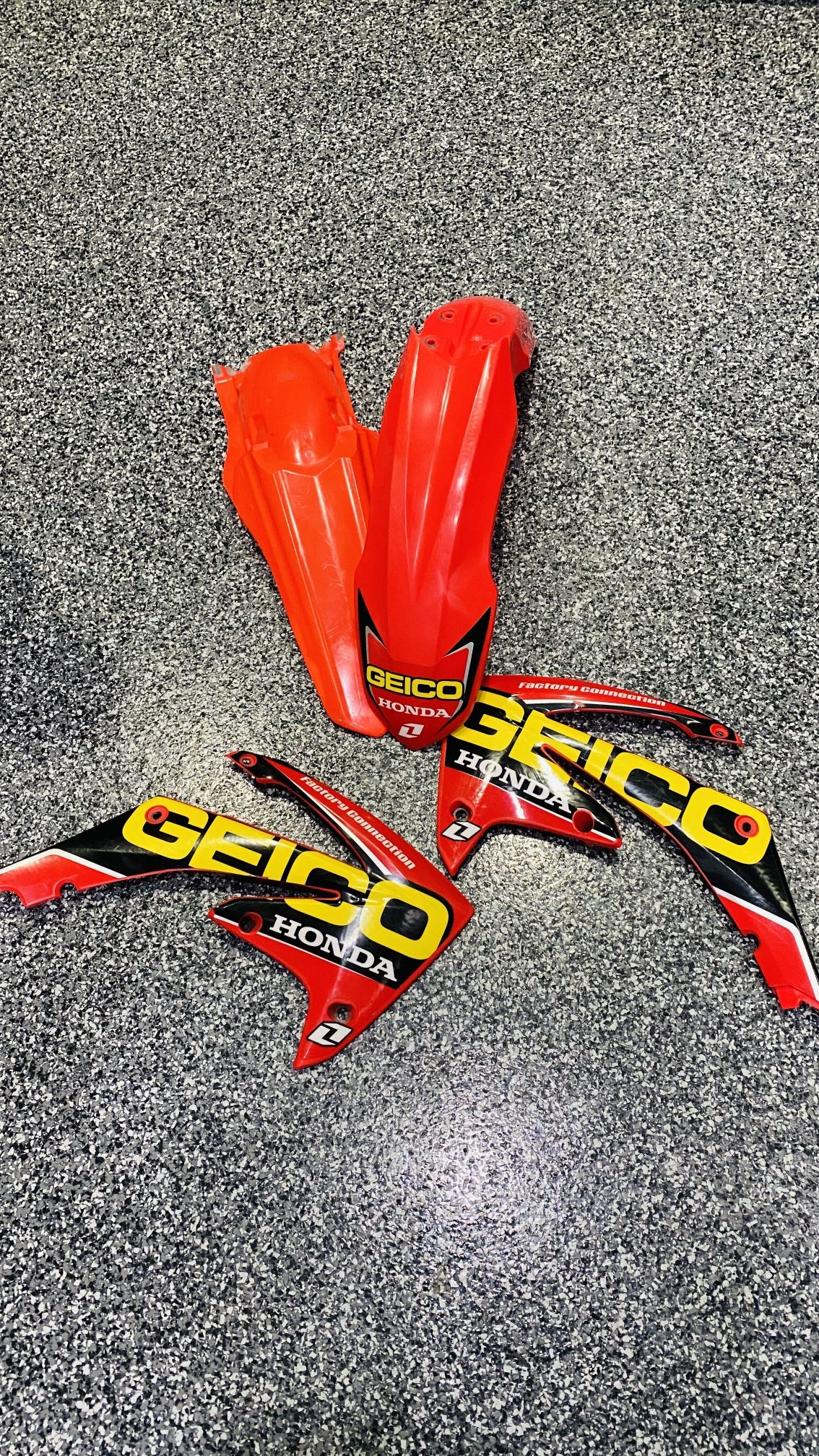 CRF450 Plastics