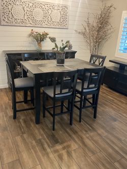 Dinning Table