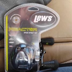 Lew's Fishing Reel 